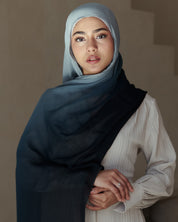 Ombré Modal Hijab - Midnight Oud